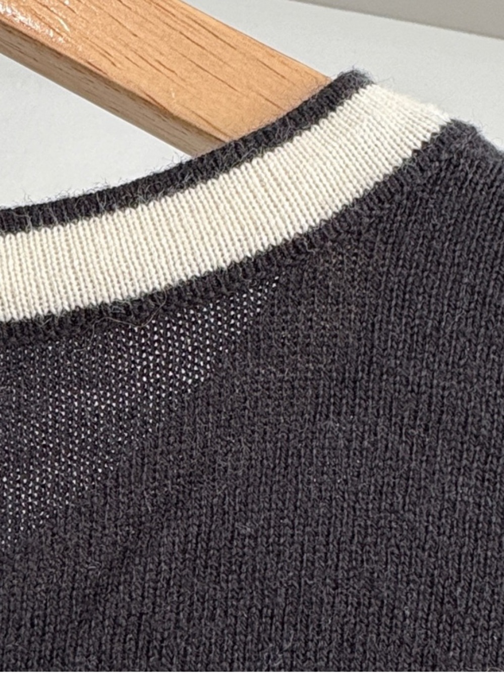 Talbots Classic Cashmere Blend Black Cardigan, Size M, NWT - Picture 9 of 11